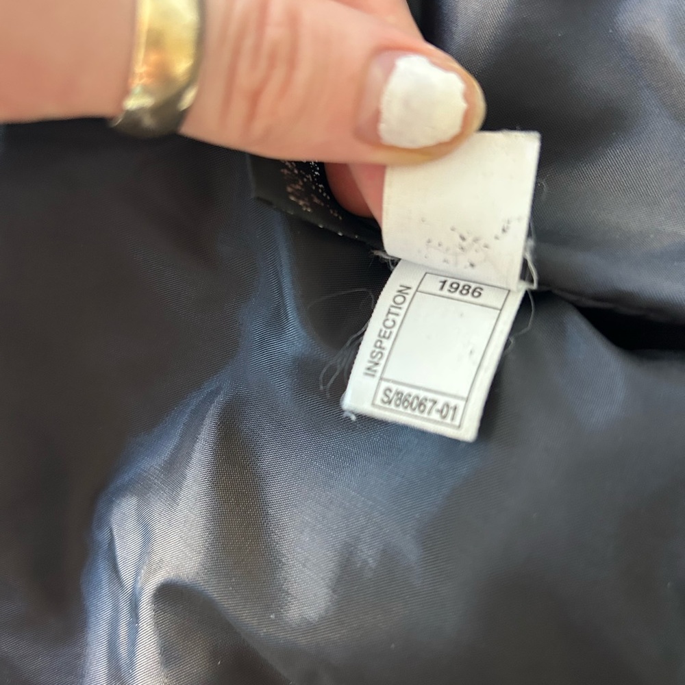M. Julian Wilson’s heavy leather coat - Picture 4 of 10